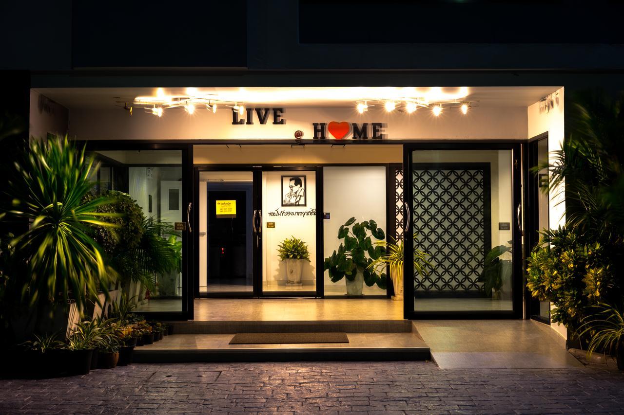 Live At Home Sukhumvit 105 Bangkok Exterior foto